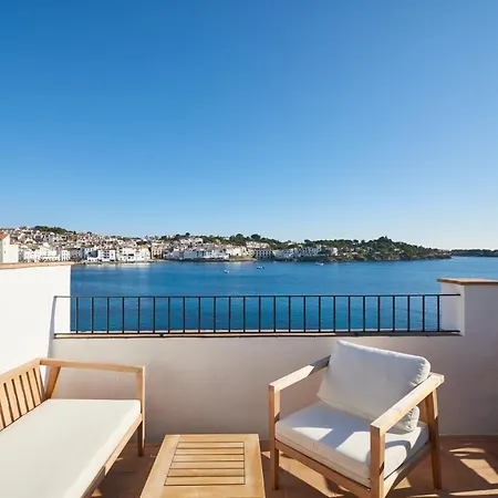 Beachfront Penthouse With Sea Views In * Cadaqués